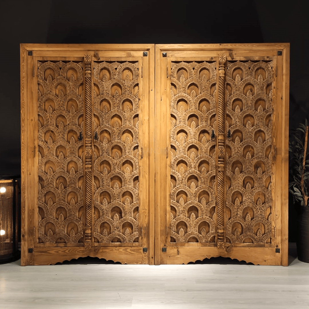 GOA GARDROP 2 ADET MASİF EL OYMA M670