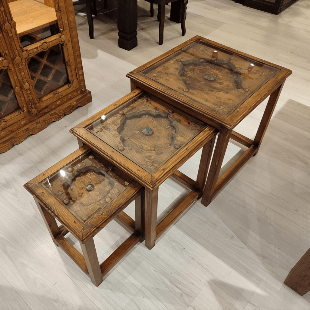 PİRİNÇ SÜSLEMELİ 3’LÜ ZİGON SEHPA M1365